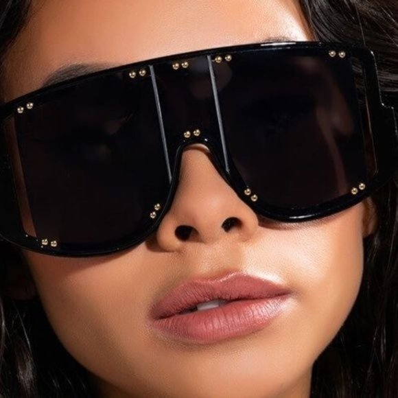 Miz You Can't See Me: Paparazzi Gold Studded Oversized Shield Sunnies - Picture 2 of 5